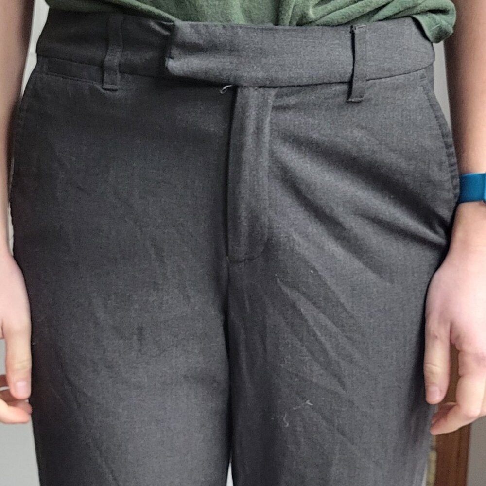 OLD NAVY ESSENTIAL STRETCH DRESS PANTS Size 4 Black